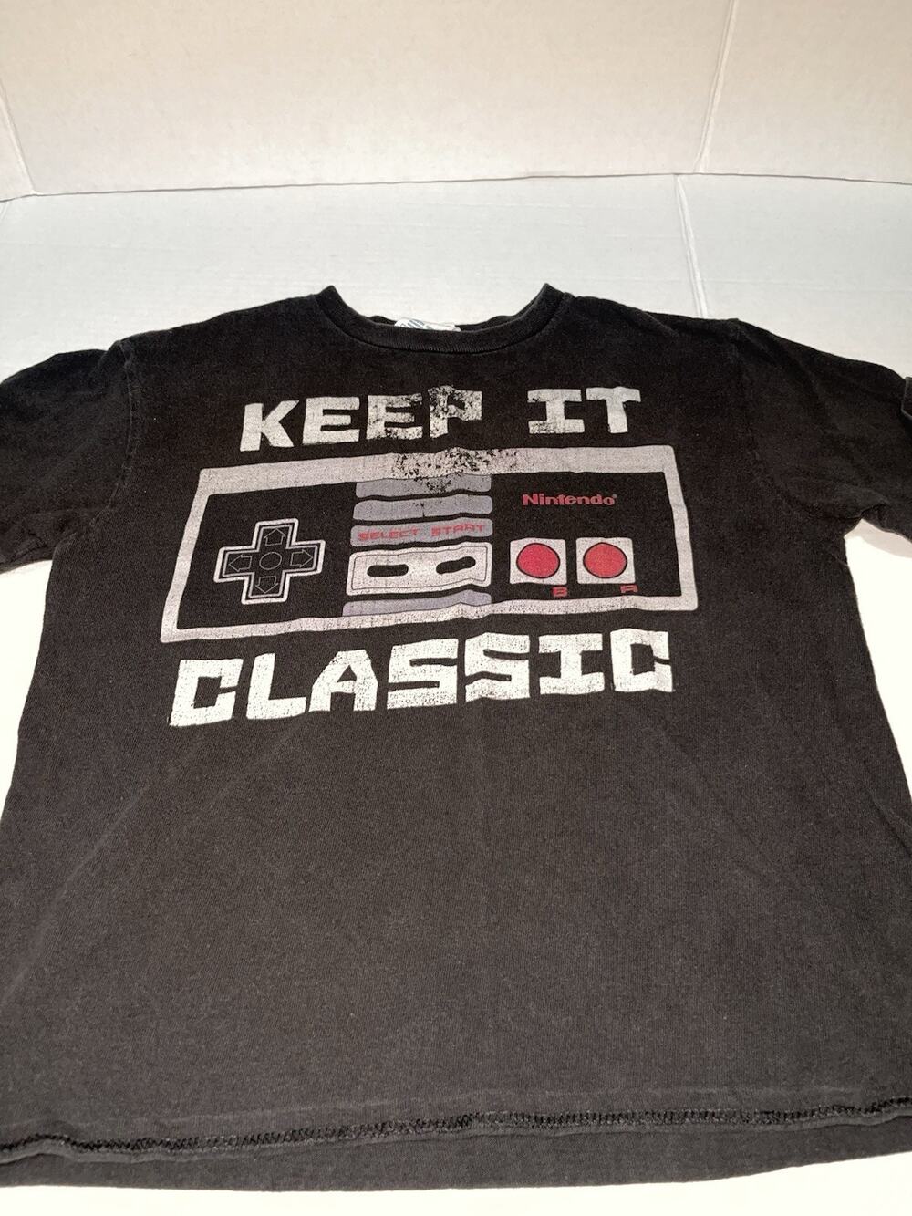 Nintendo Boys' Keep It Classic Controller Graphic T-shirt Youth Small